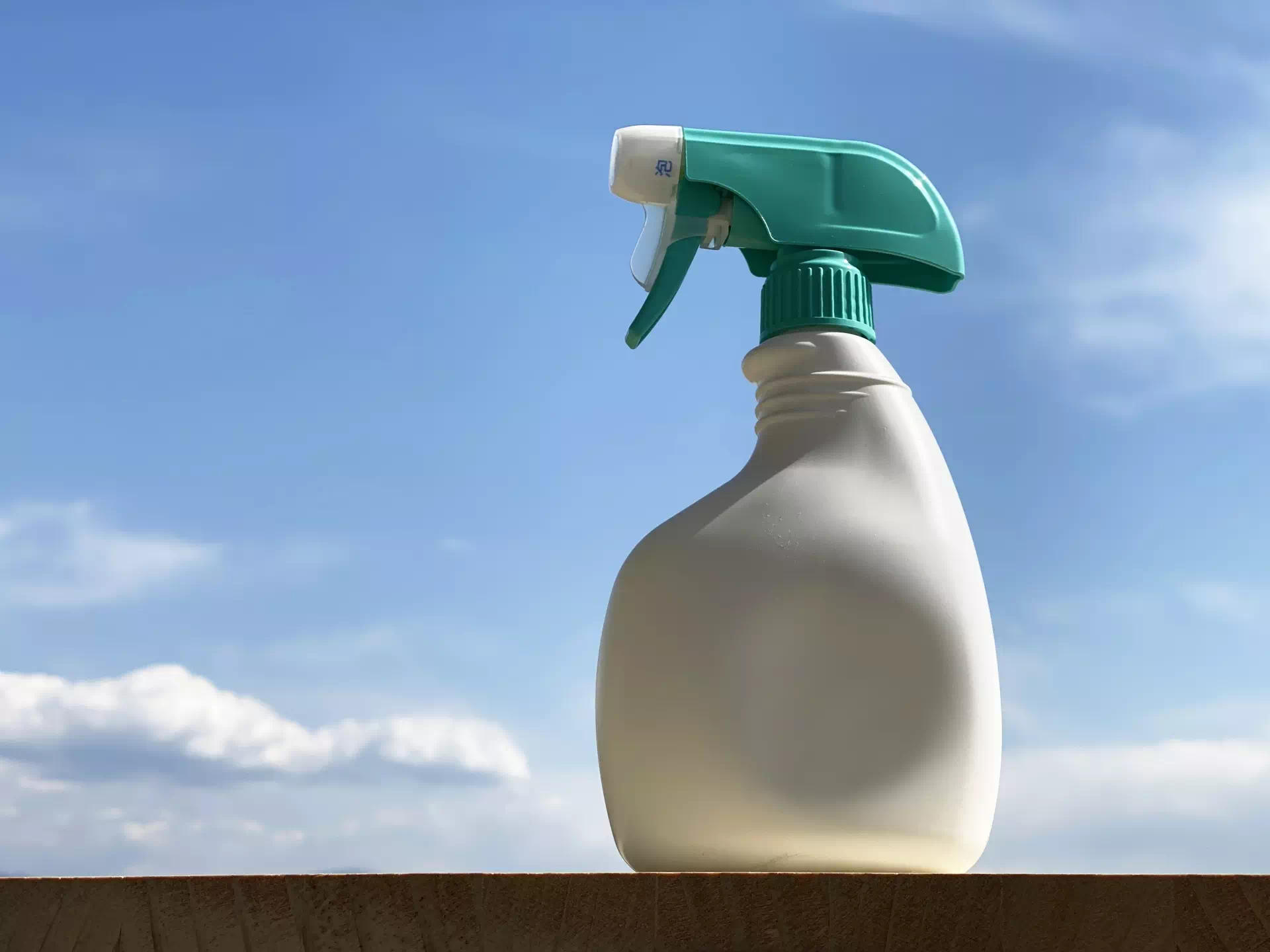 アウトドア専用カビ取り剤