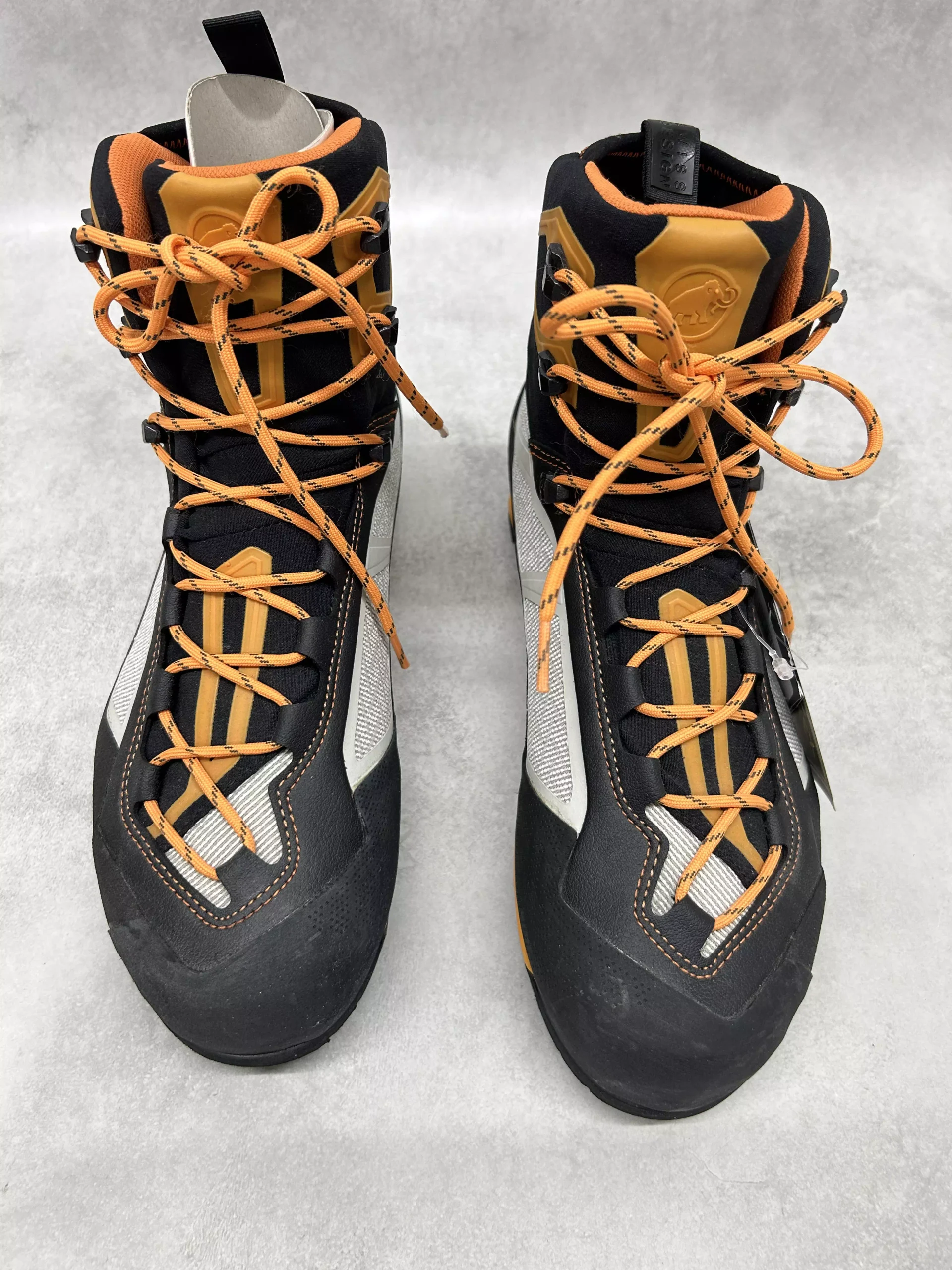 MAMMUTの「Taiss Light Mid GTX Men（black-cheddar ）⑤