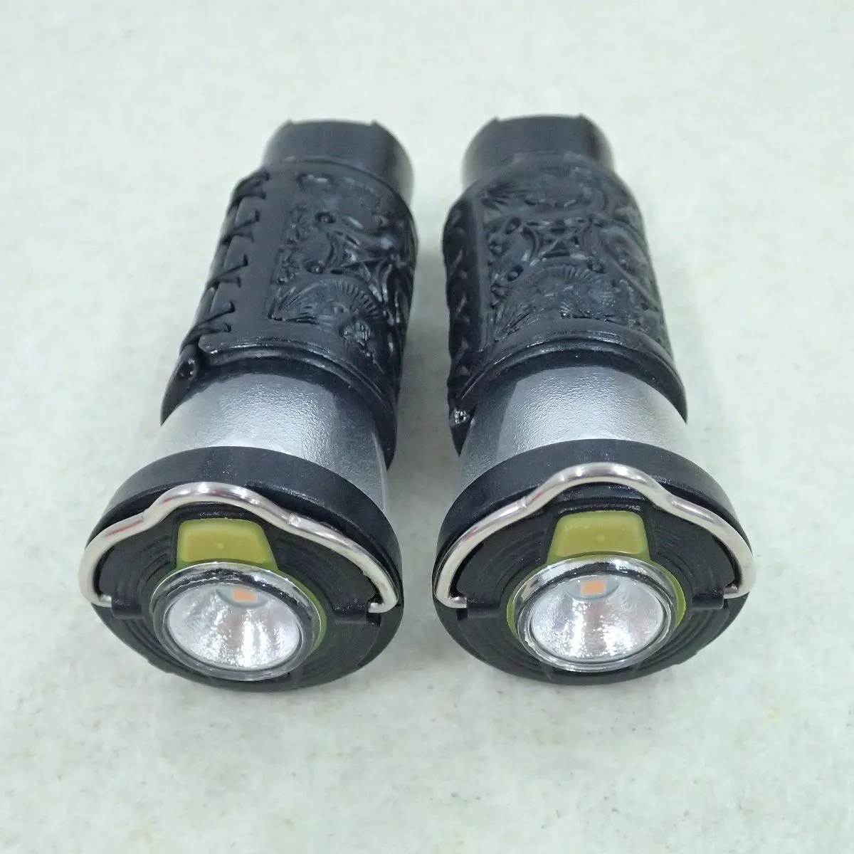 GOALZERO Lighthouse Micro FLASH ペイズリー柄レザージャケット ヘッド